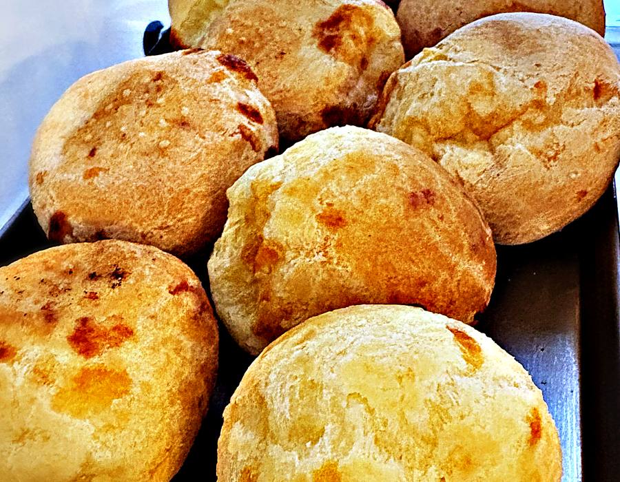 Produção de pães de queijo